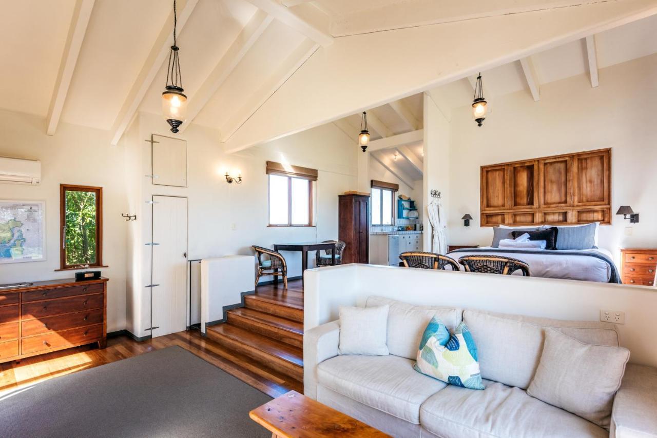 The Loft At Cypress Ridge Estate Hotel Onetangi Exterior photo