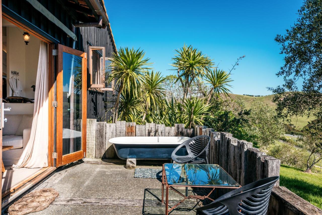 The Loft At Cypress Ridge Estate Hotel Onetangi Exterior photo